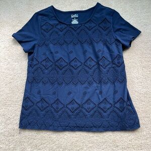 Croft & Barrow Women’s Navy Blue Eyelet Short Sleeve Top - Size M - VGUC